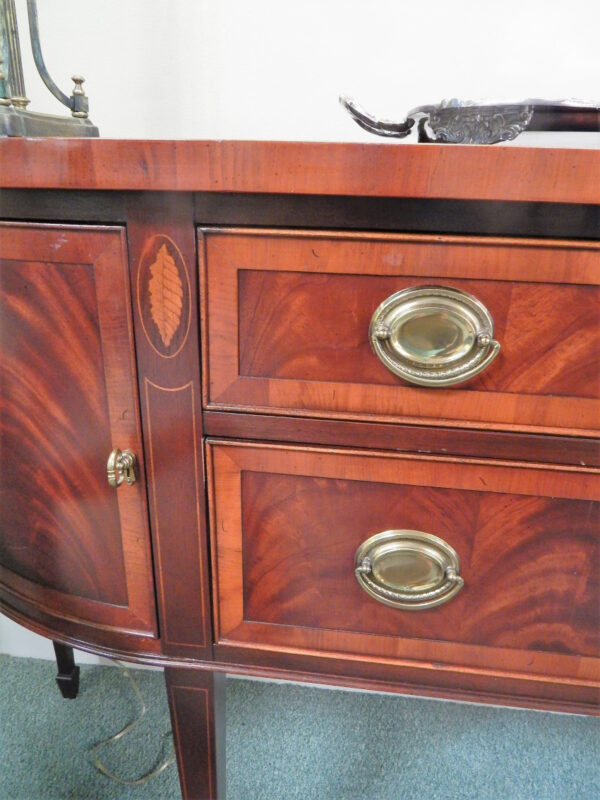 Georgian Style Mahogany Sideboard - Image 3