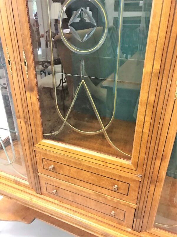 Display Cabinet - Image 2