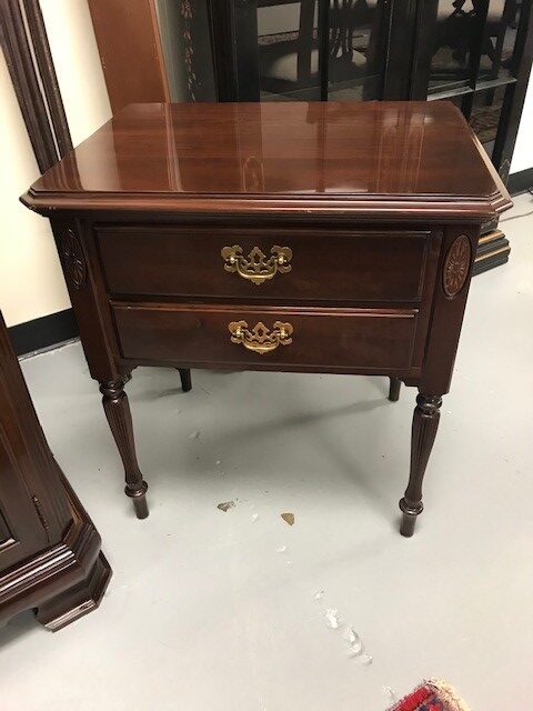 Ethan Allen Side Table - Southern Comforts Fine Furniture Consignments ...