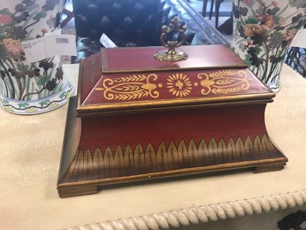 Red/Gold Lidded Box