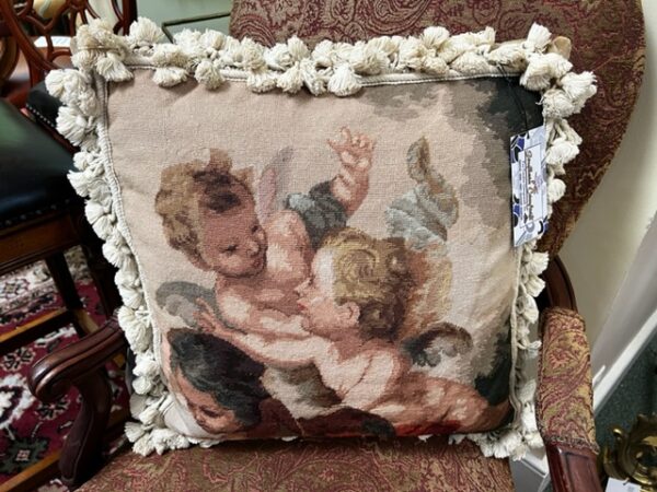 Needlepoint Lin's Lace Angel Pillow