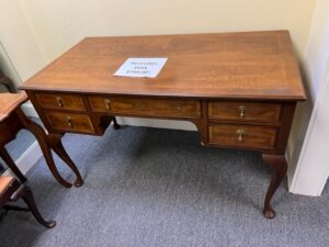 Picture of Emerson Bentley Table