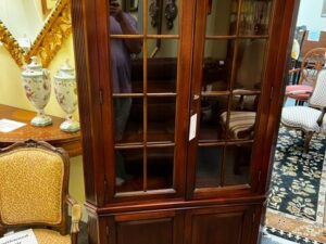 corner cabinet