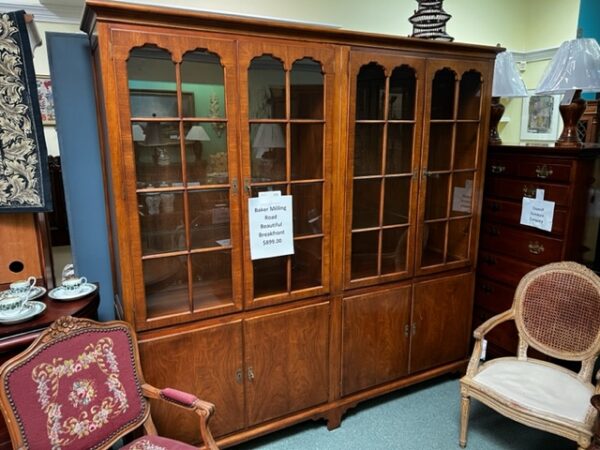 China Baker Cabinet