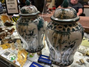 Pair of Maitland Smith Ginger Jars for Sale Image