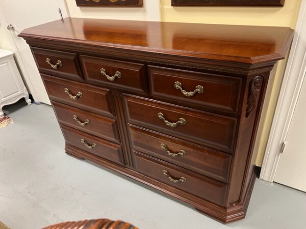 9 Drawer Dresser